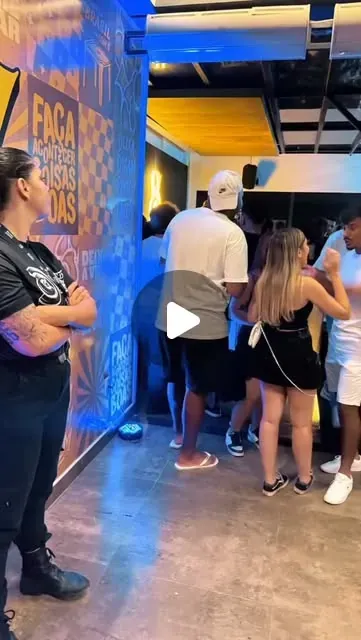 REVISTA NA PORTARIA NÃO É EXCESSO, É PREVENÇÃO! Em bares e eventos, segurança começa na entrada. Revista…